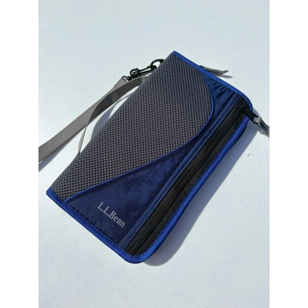 LL Bean Wallet Organizer Wristlet Blue Passport Travel Zip Around Nylon